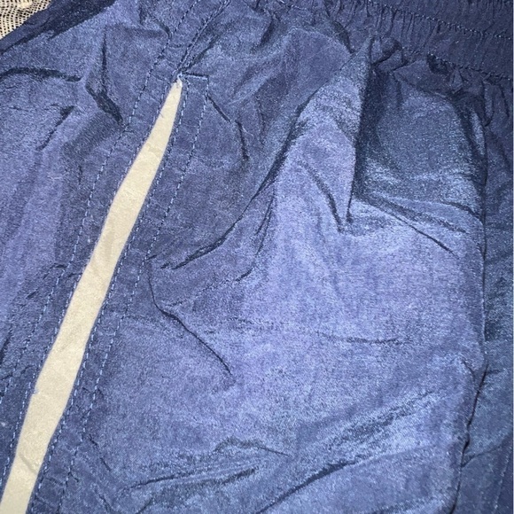 TSA Athletic Men’s athletic shorts, pockets, great condition! Nylon and mesh. - Picture 3 of 4